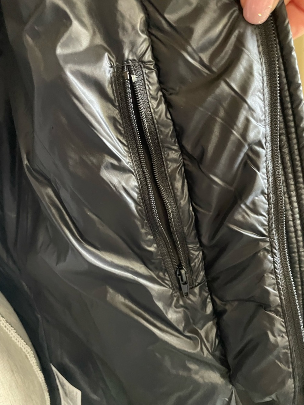 DKNY Black Quilted Belted Puffer Coat with Fur-Trim Hood - Picture 7 of 12